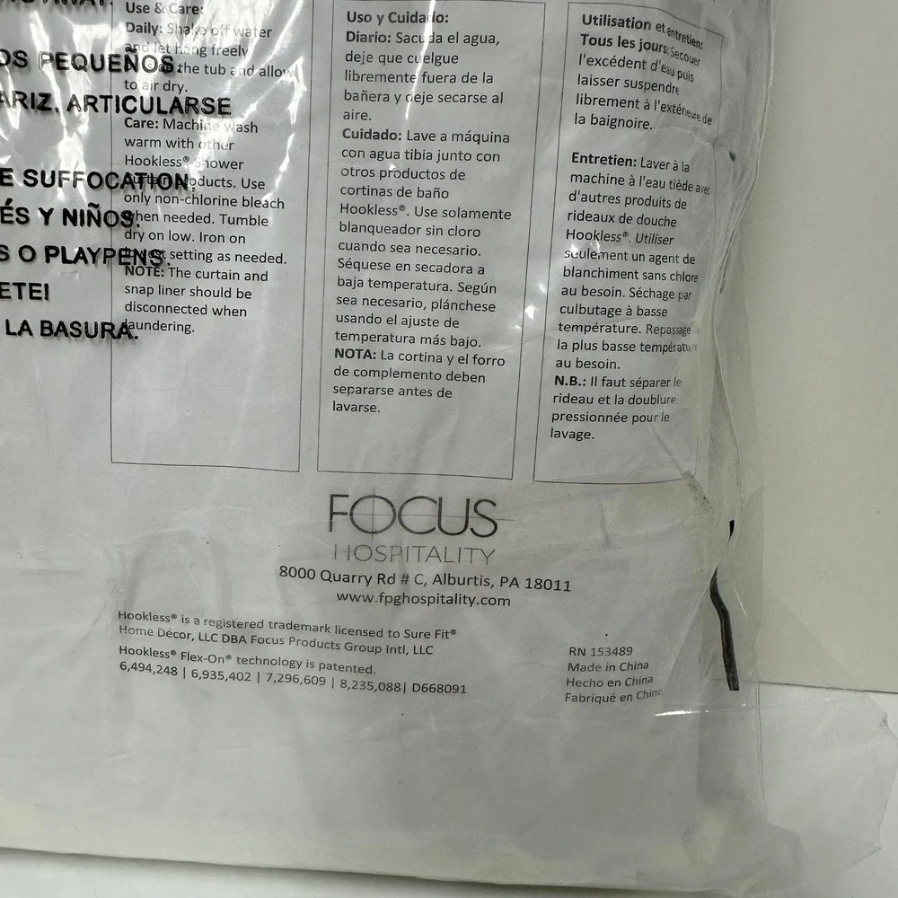 Hookless White Shower Curtain with Snap‎ In Liner Window NWT 71x74 NIP